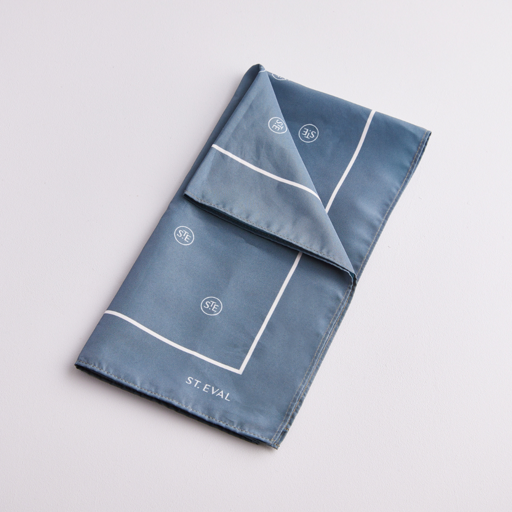 Charcoal & White St. Eval Knot Wrap
