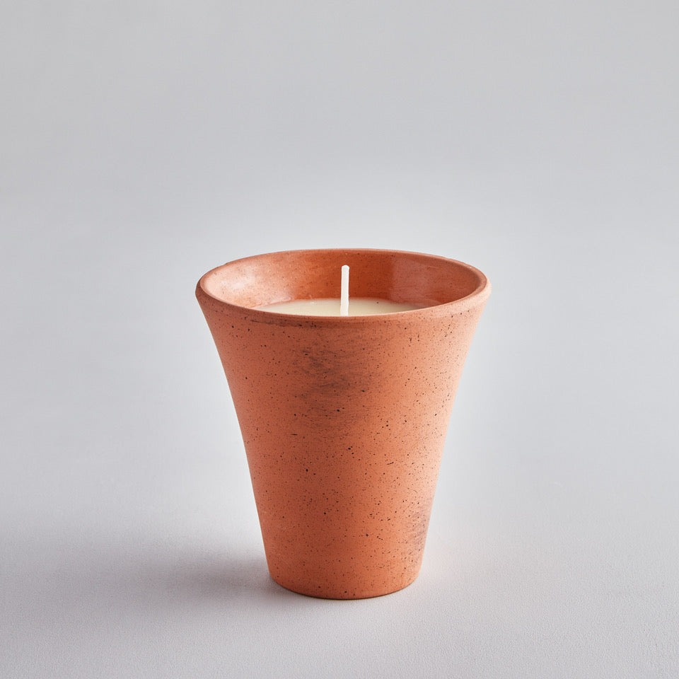 Bergamot & Nettle Scented Large Potted Candle